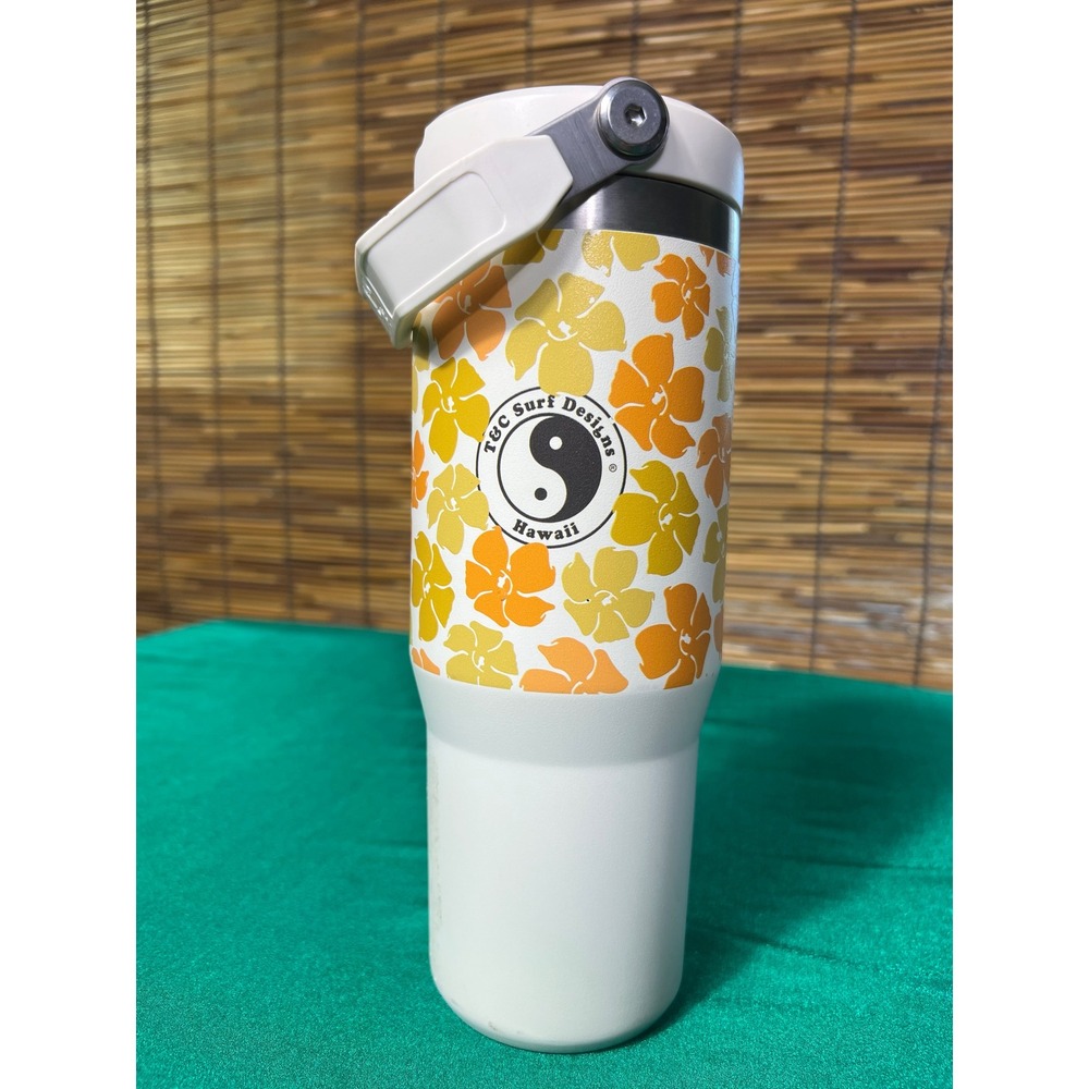 Stanley x T&C Surf Designs Hawaii 30 oz IceFlow Flip Straw Tumbler Hibiscus